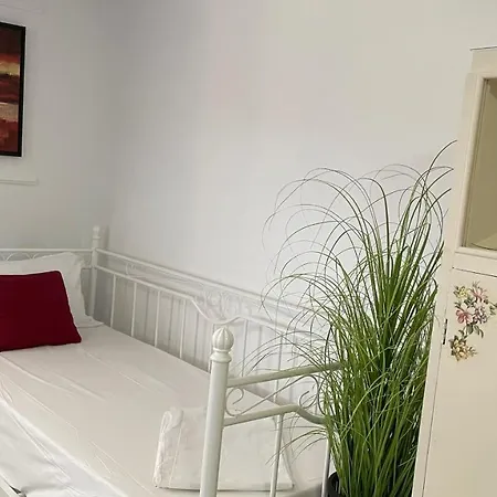 Cool Apartment *